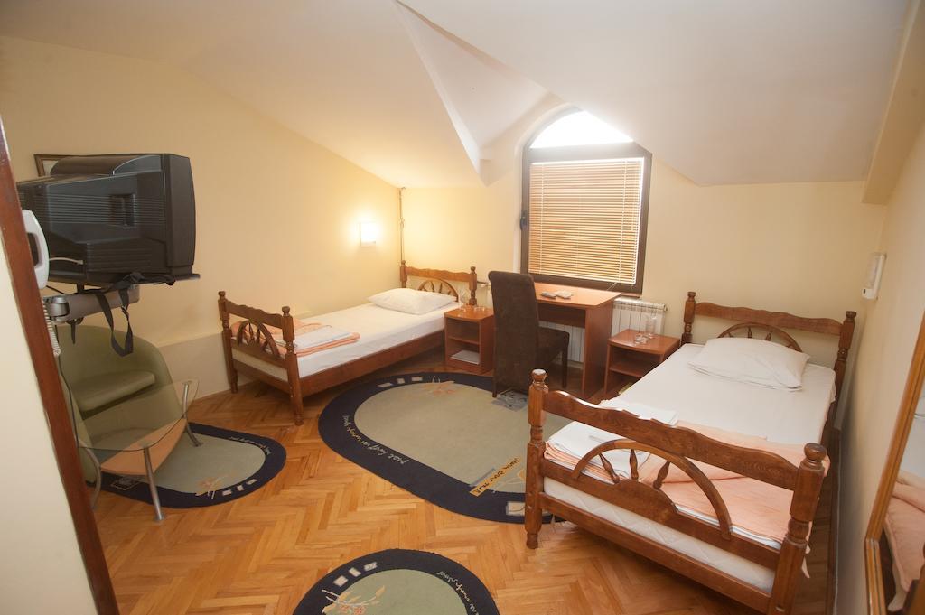 Hotel Extra Lion Md Ni Kamer foto